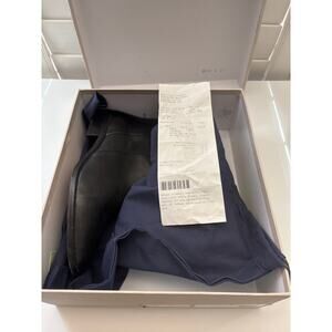 Pour La Victoire Women's Black Leather Ankle Boots size 7.5 IN BOX